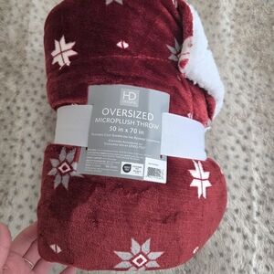 HD Designs Microplush Throw 50" x 70"